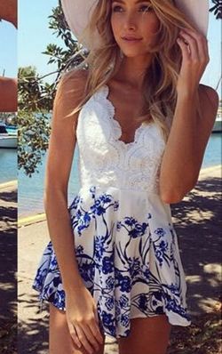F2360 Printed lace playsuit